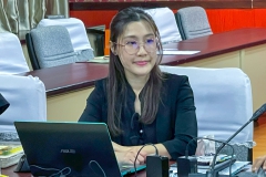 LINE_ALBUM_18526_260518_16