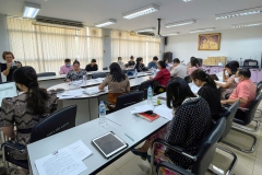 LINE_ALBUM_ประชุมหารือแผนพัฒนาฯกับ-กบศ.-30.4.67_240430_17