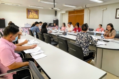 LINE_ALBUM_ประชุมหารือแผนพัฒนาฯกับ-กบศ.-30.4.67_240430_27